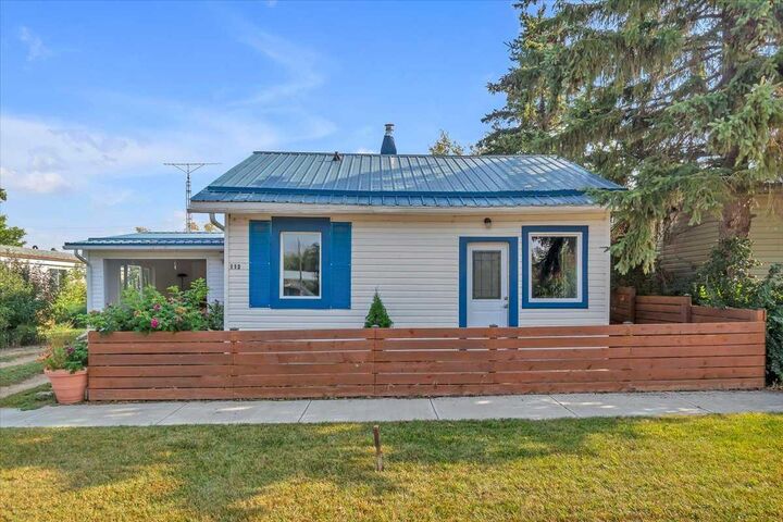 113 2nd Avenue E — photo 1