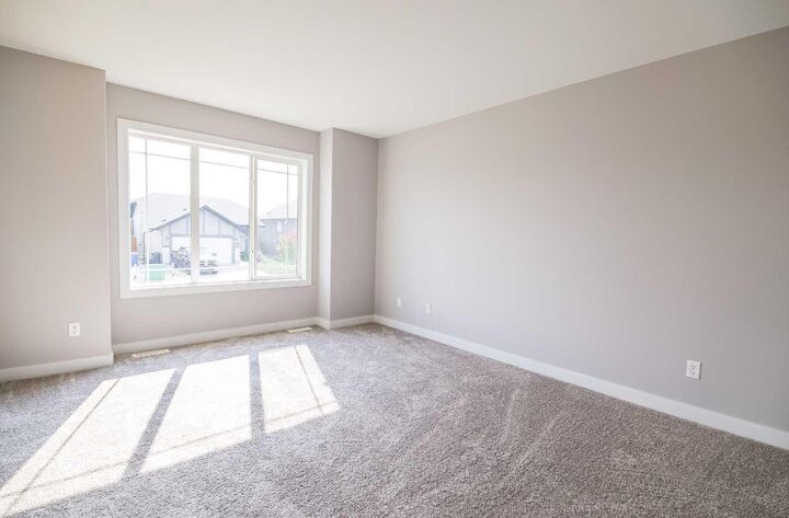 Property Photo:  146 Newton Drive  AB T0M 1R0 