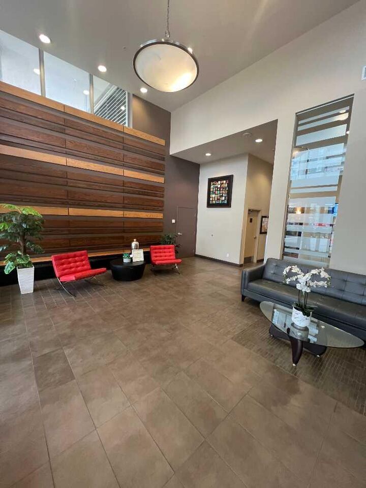 Property Photo: 55 Spruce Place SW 1003 AB T3C 3X6