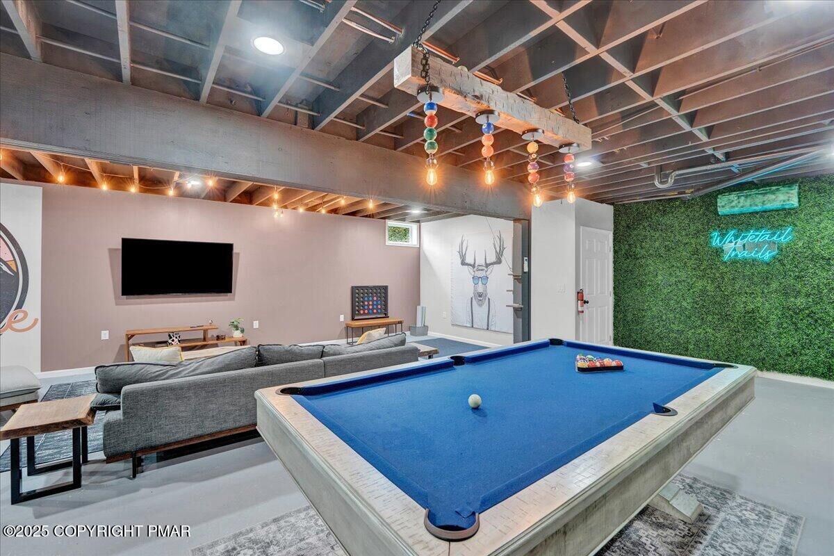 Property Photo:  761 Old Stage Road  PA 18210