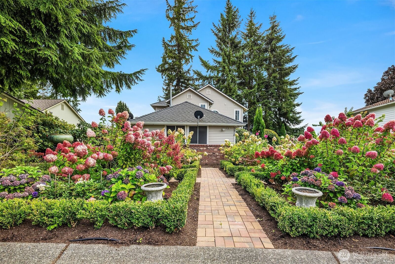 Property Photo: 2410 134th Place SE WA 98012