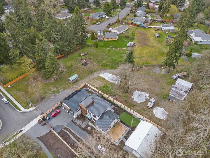 Property Photo:  122 Xx SE 91st Street  WA 98056 