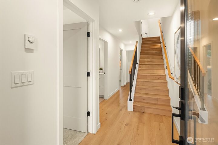 Property Photo: 4526 Corliss Avenue N B WA 98103