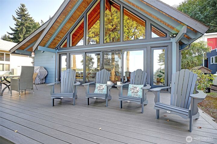 Property Photo: 162 N Loon Asea Lane WA 98282
