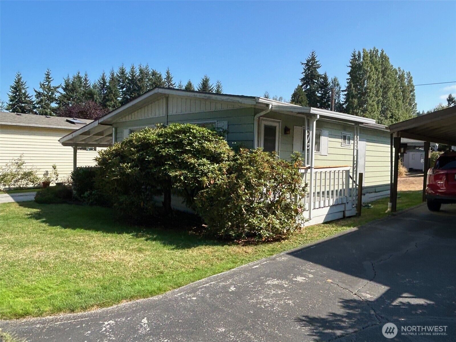 Property Photo:  600 NE Lincoln Road 41  WA 98370 
