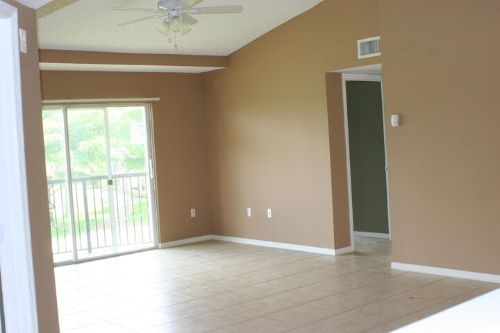 Property Photo:  4167 N Haverhill 1116 Road N 1116  FL 33417 