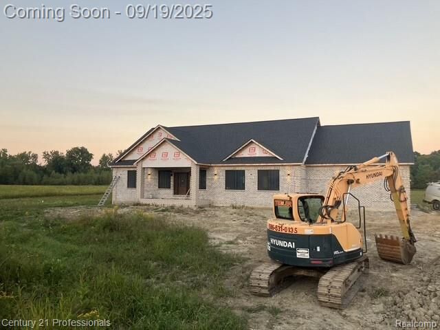Property Photo:  1546 Ashley Lane  MI 48002 