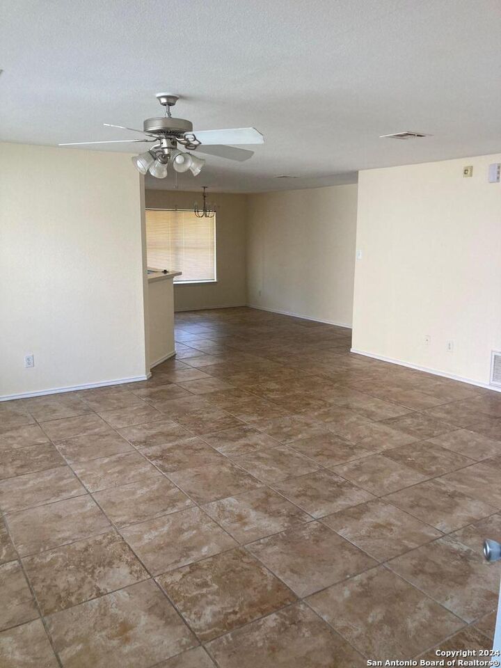 Property Photo: 5146 Fountain Hill TX 78244