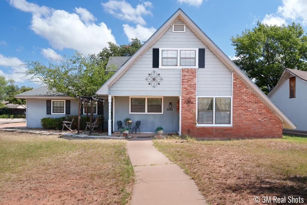 Property Photo:  3572 Oxford Dr  TX 76904 