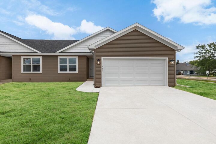 Property Photo: 408 Orchid Avenue 17 WI 53589