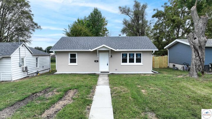Property Photo:  602 E Gordon  MO 65340 