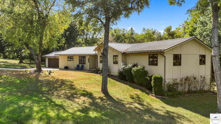 Property Photo:  1740 Quisenberry  MO 65301 