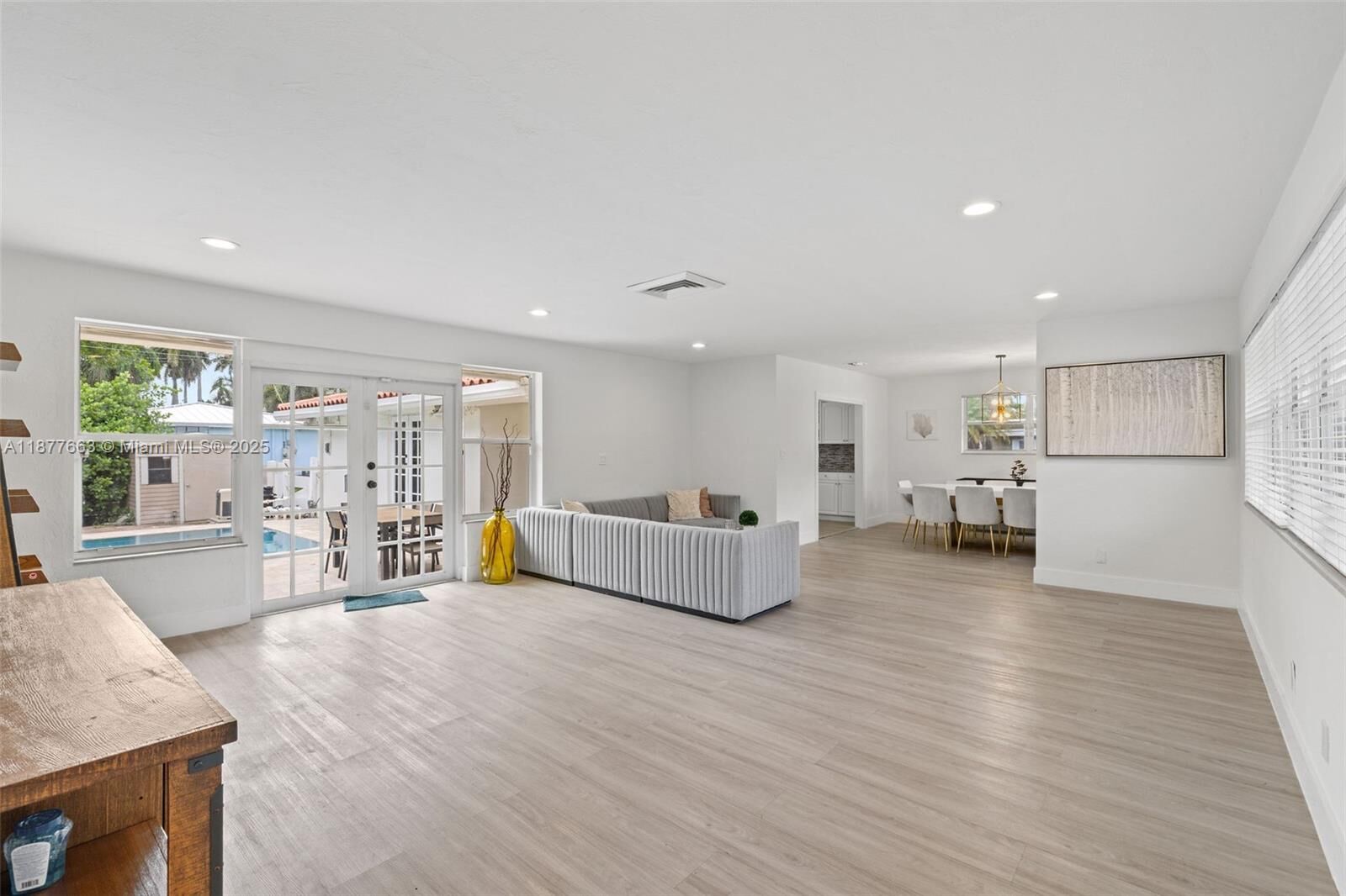 Property Photo:  1254 Polk St  FL 33019 