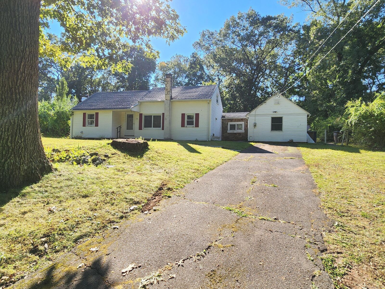 Property Photo:  173 Elm Hill Road  CT 06066 