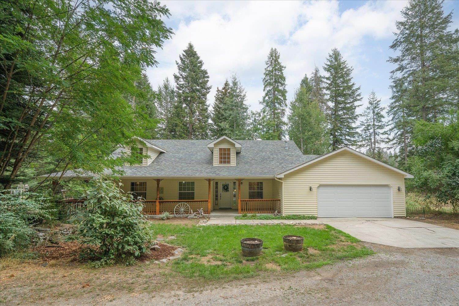 Property Photo:  35120 N Regal Ln  WA 99006 