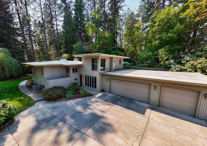 1003 E 16th Ave  Spokane WA 99203 photo
