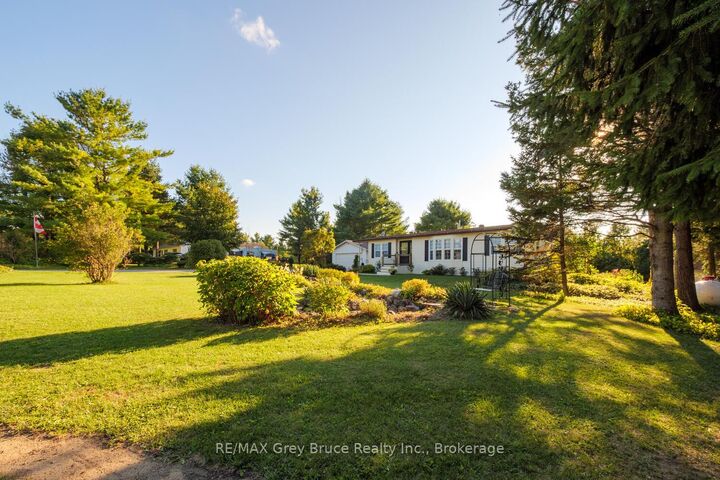 Property Photo:  597334 Grey Road 29 Road  ON N0H 1E0 