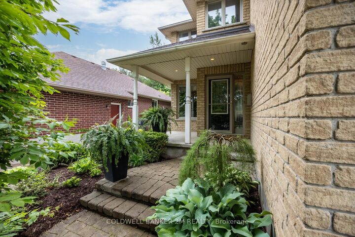 Property Photo:  348 Ryerson Crescent  ON L1G 8B6 