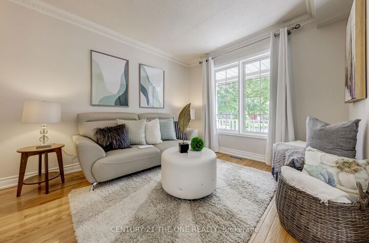 Property Photo: 116 Hollandview Trail ON L4G 7H6