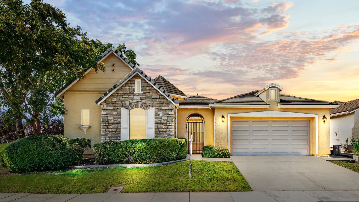 Property Photo:  5603 Pop Becker Drive  CA 95835 