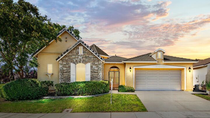 5603 Pop Becker Drive  Sacramento CA 95835 photo
