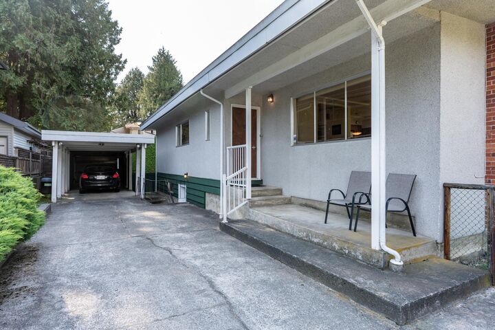 Property Photo:  11204 Kendale Way  BC V4C 3P5 