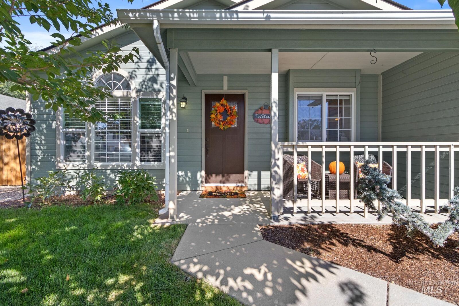Property Photo:  612 E Cougar Dr  ID 83646 