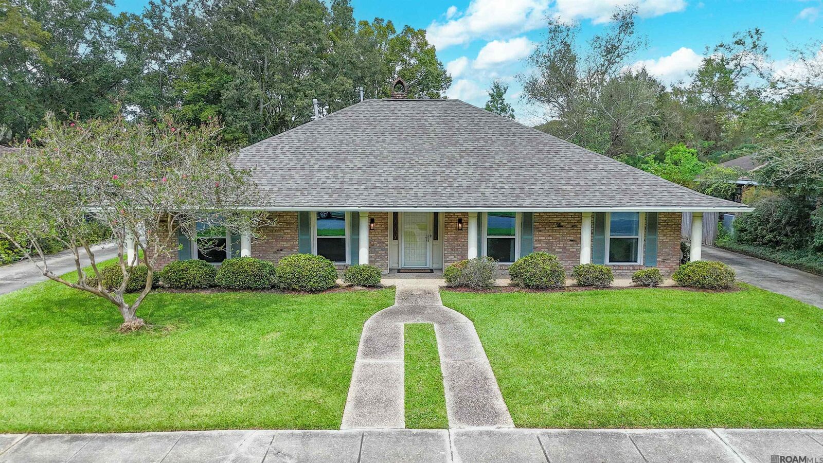 Property Photo:  16825 Chadsford Ave  LA 70817 