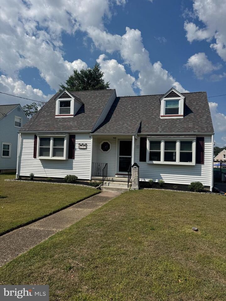 223 Temple Boulevard  Palmyra NJ 08065 photo