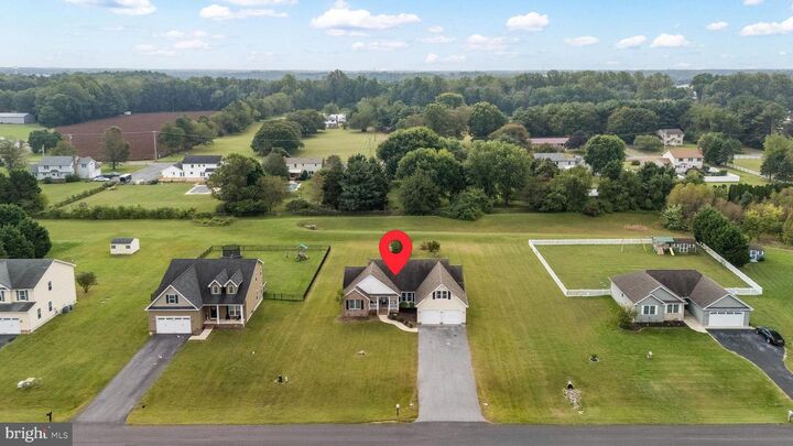 Property Photo:  135 W Nightingale Drive  DE 19963 