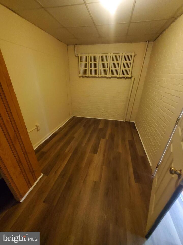 Property Photo: 960 N 11th Street 1B PA 19604