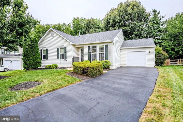 9564 Basilwood Drive  Manassas VA 20110 photo