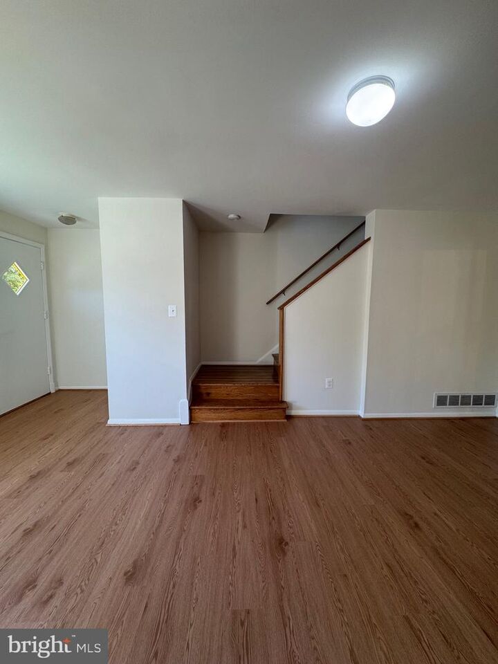 Property Photo:  41 S Early Street  VA 22304 