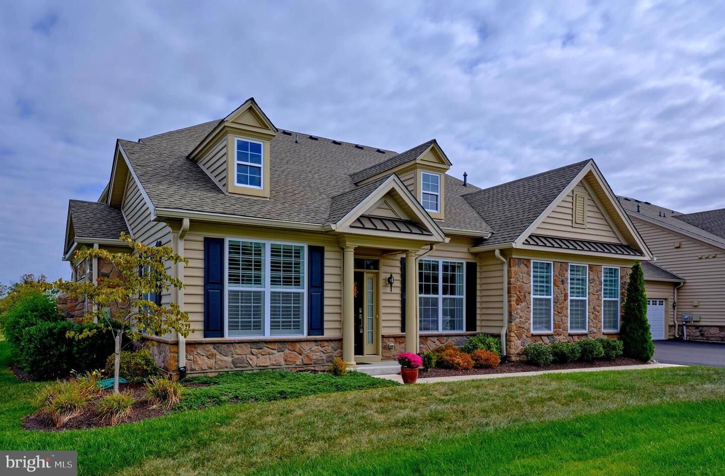 Property Photo: 3267 Bushwood Drive PA 18944