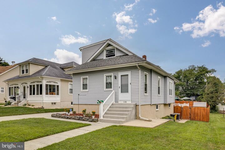Property Photo:  