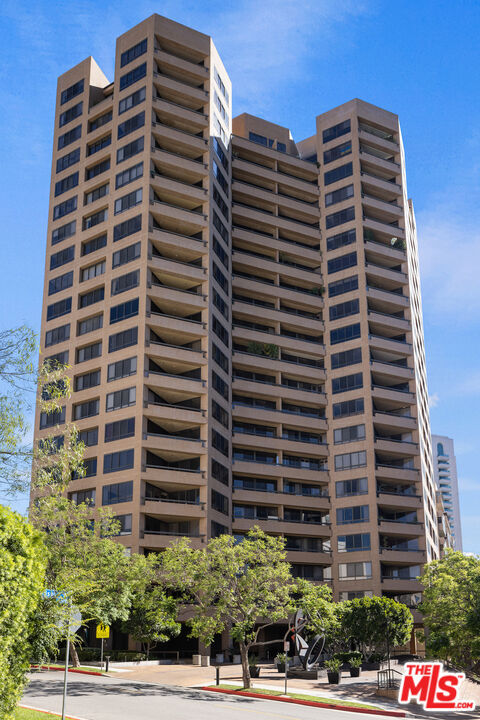 Property Photo: 10430 Wilshire Blvd CA 90024