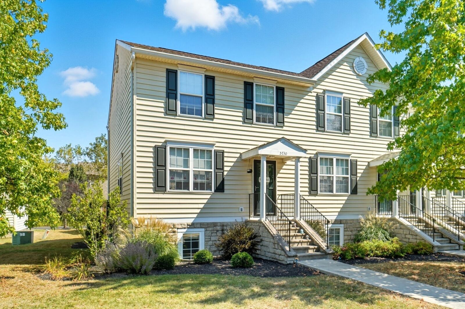 Property Photo:  5730 Colts Gate Drive  OH 43054 