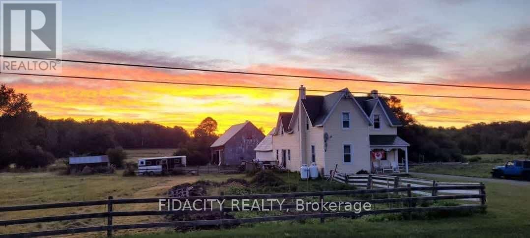 Photo de la propriété: 5046 Carp Road ON K0A 2H0