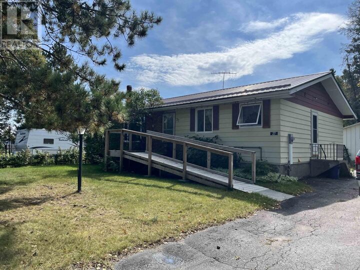 Property Photo:  27 Balsam Avenue  ON P0V 1T0 
