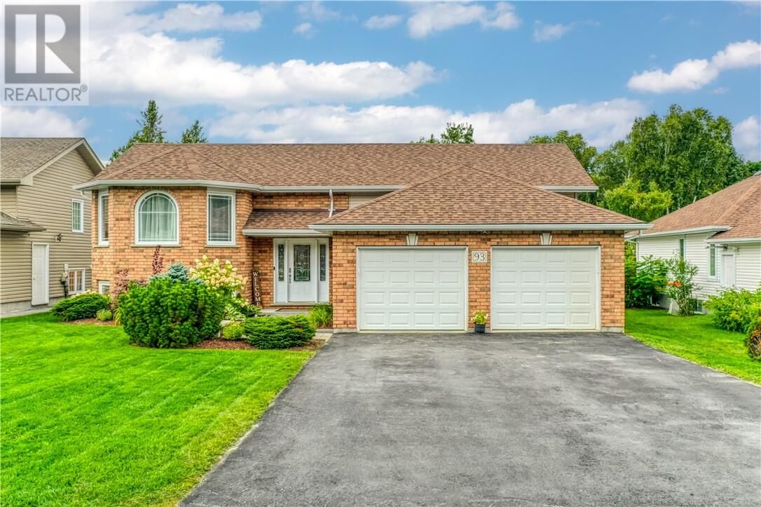 Property Photo:  93 Jacob Street  ON P3Y 1E4 