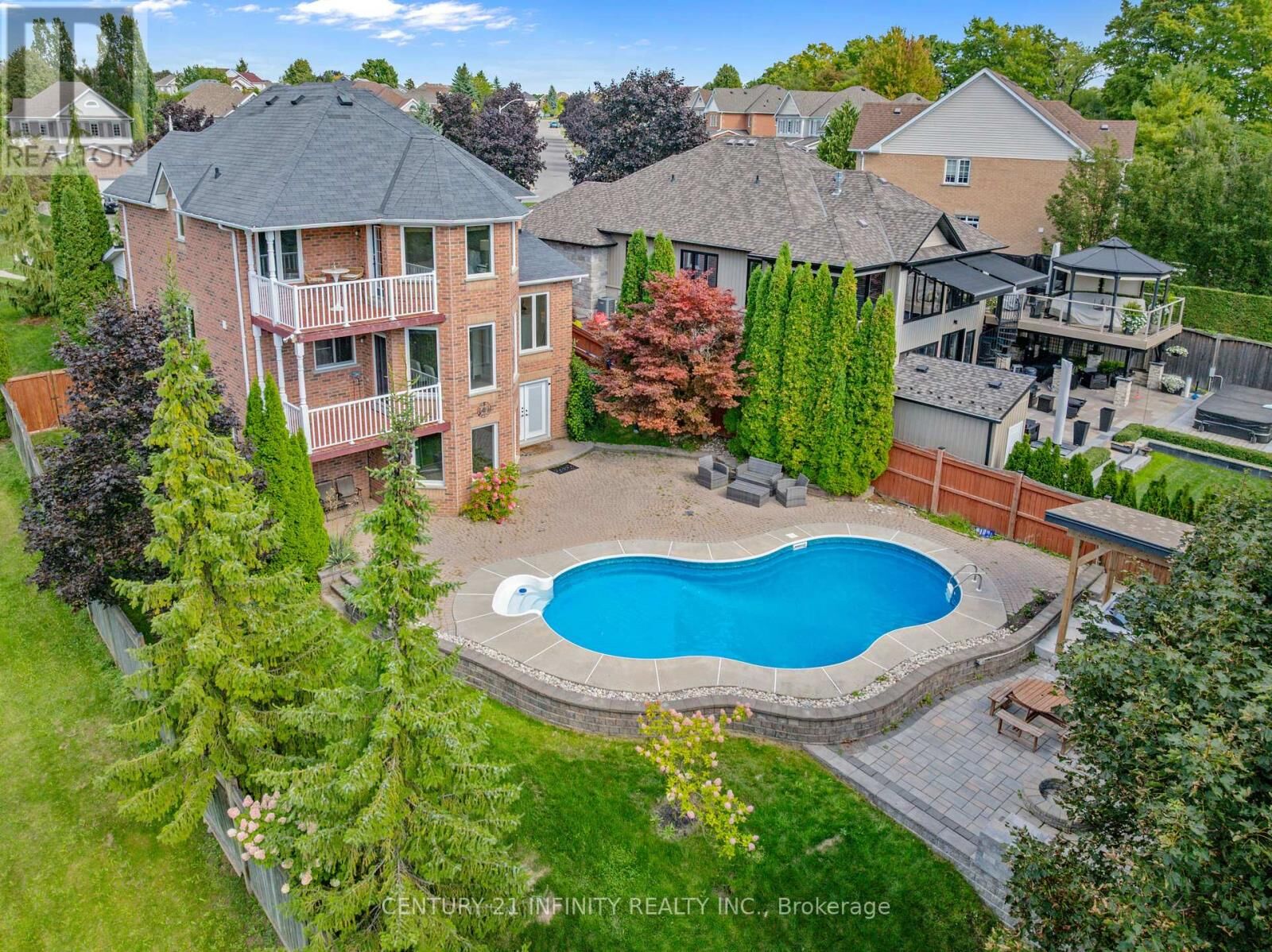 Property Photo:  973 Mountview Court  ON L1K 2M1 