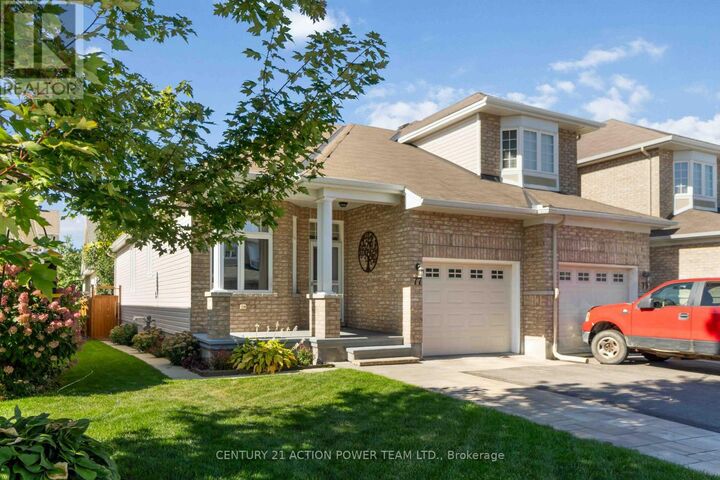 Photo de la propriété:  77 Desmond Trudeau Drive  ON K7S 0G7 