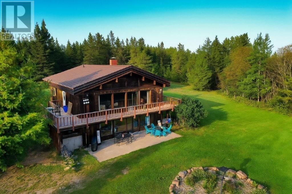 Property Photo:  522 Hill Road N  ON P0T 1X0 