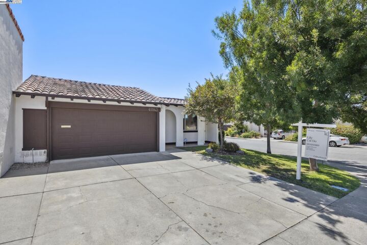 Property Photo:  41043 Joyce Ave  CA 94539 