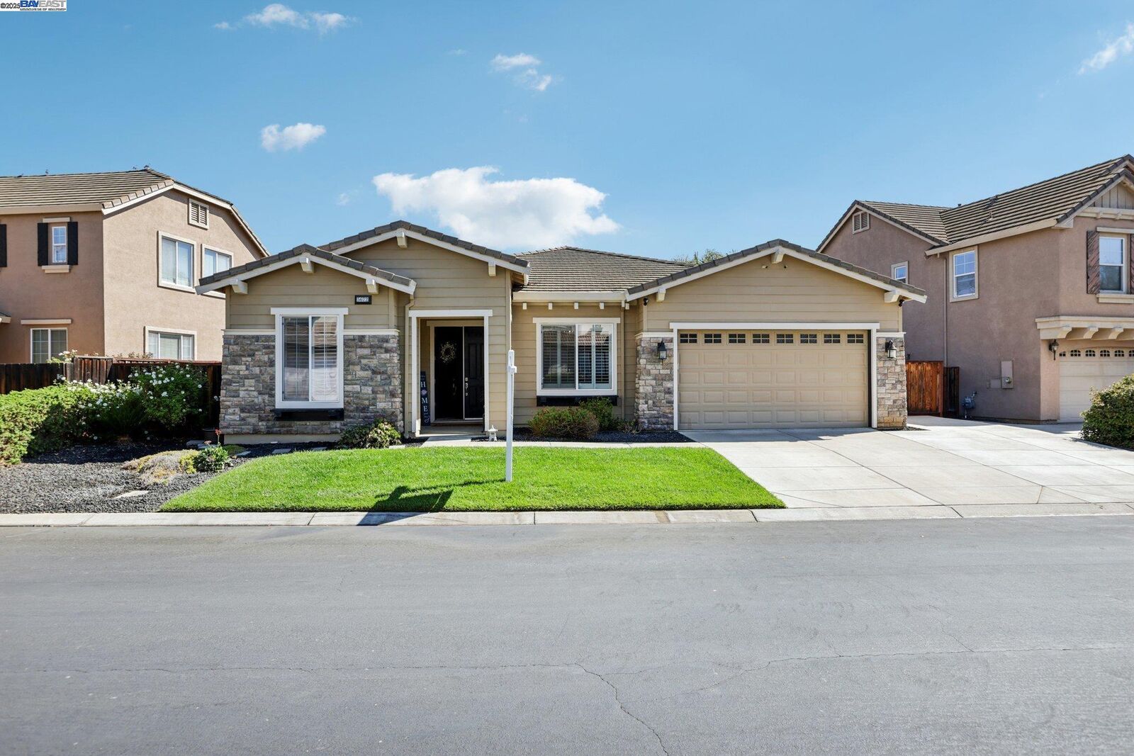 Property Photo: 5672 Arcadia Circle CA 94505