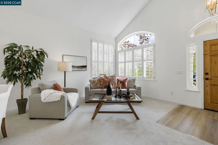 Property Photo: 2156 Bluerock Cr CA 94521
