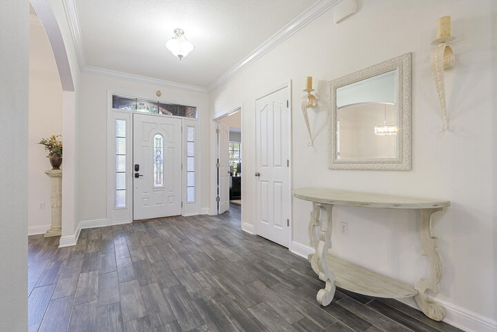 Property Photo: 517 Pheasant Trail FL 32536