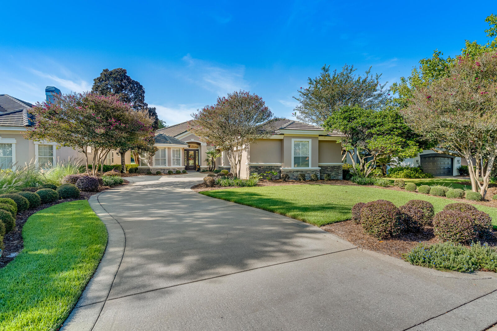 Property Photo: 4318 Carriage Lane FL 32541