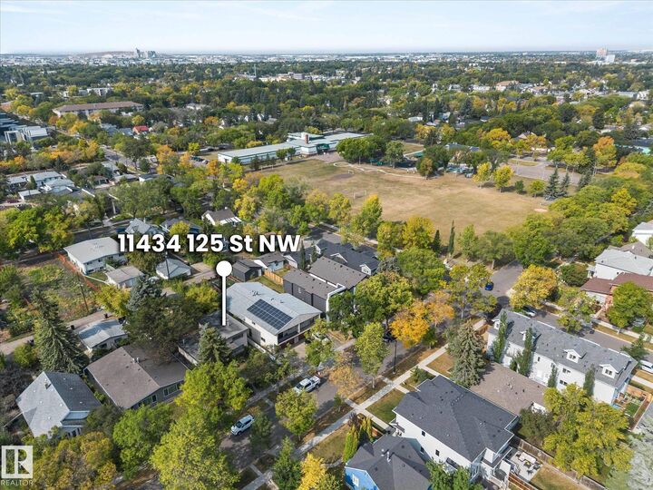 Property Photo:  11434 125 Street NW  AB T5M 0M9 