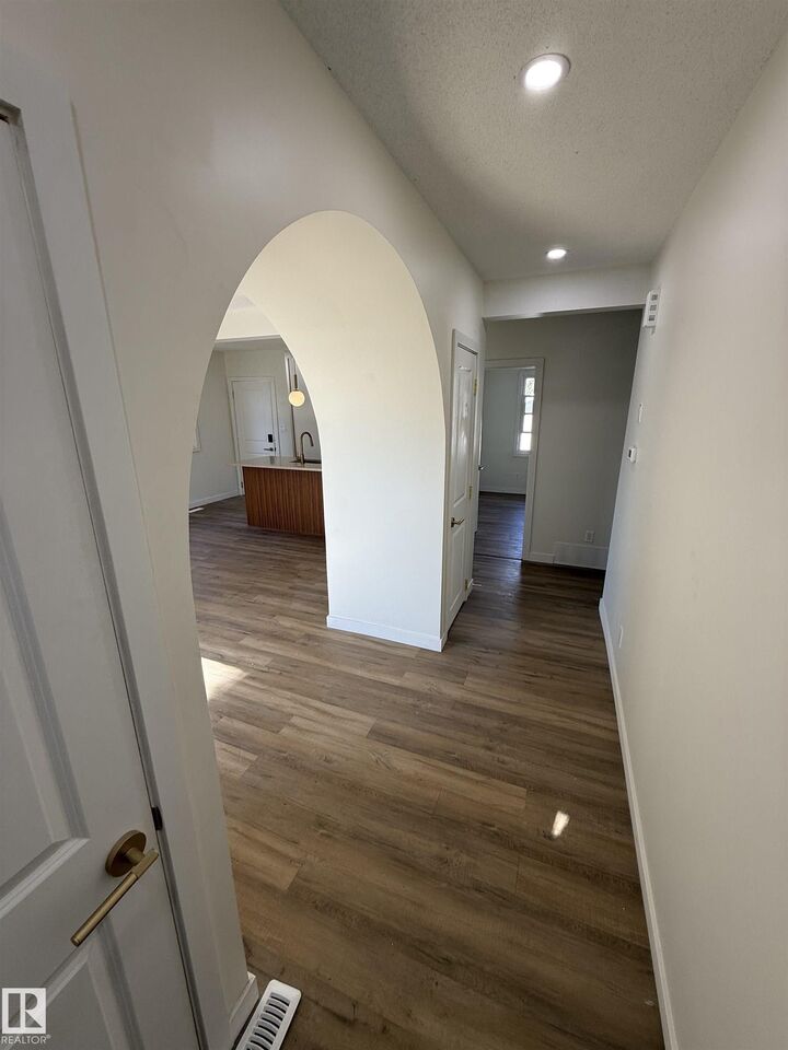 Property Photo:  13436 118 Avenue NW  AB T5L 2L8 